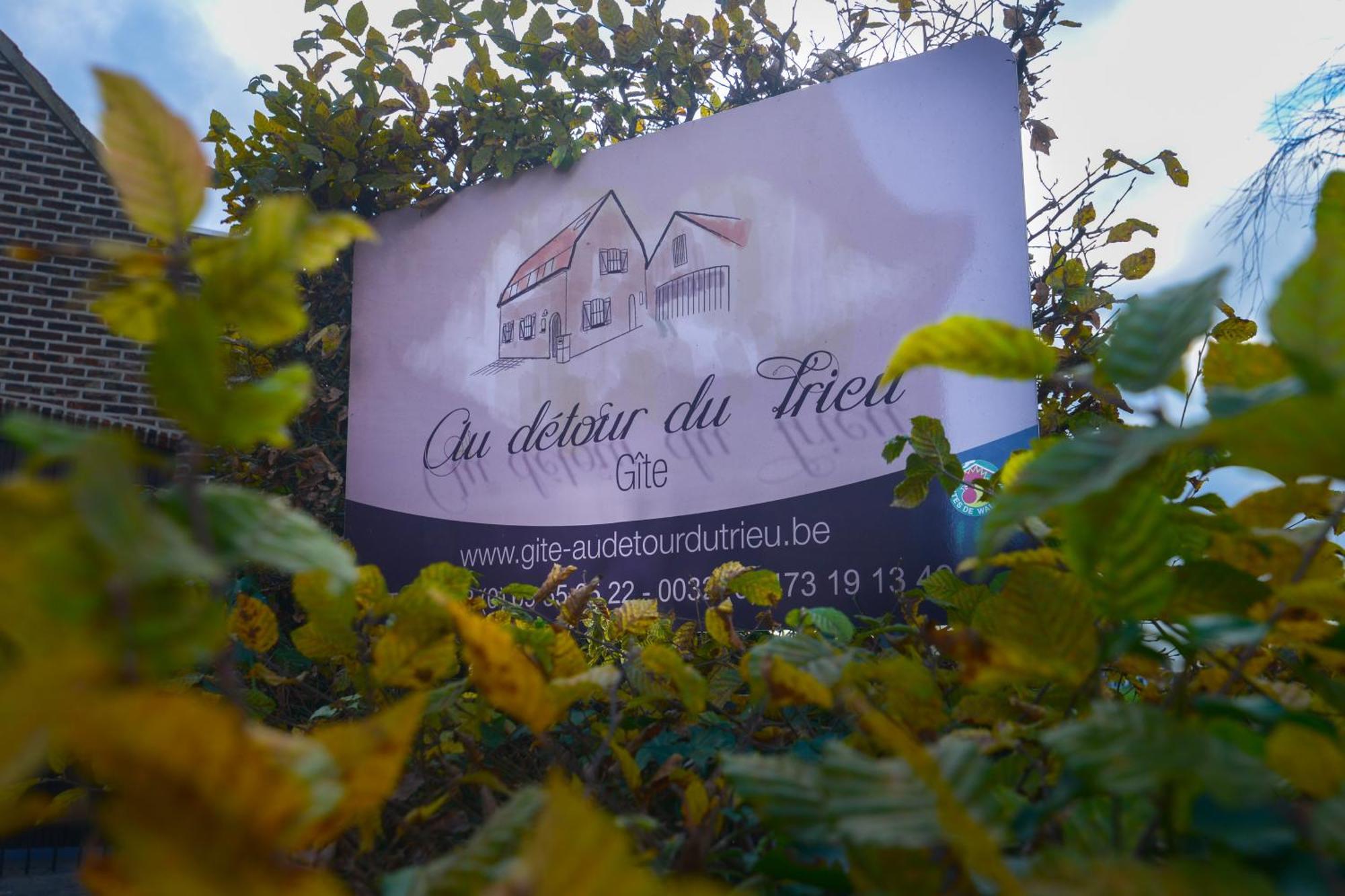 Au Detour Du Trieu Villa Estaimbourg Екстериор снимка