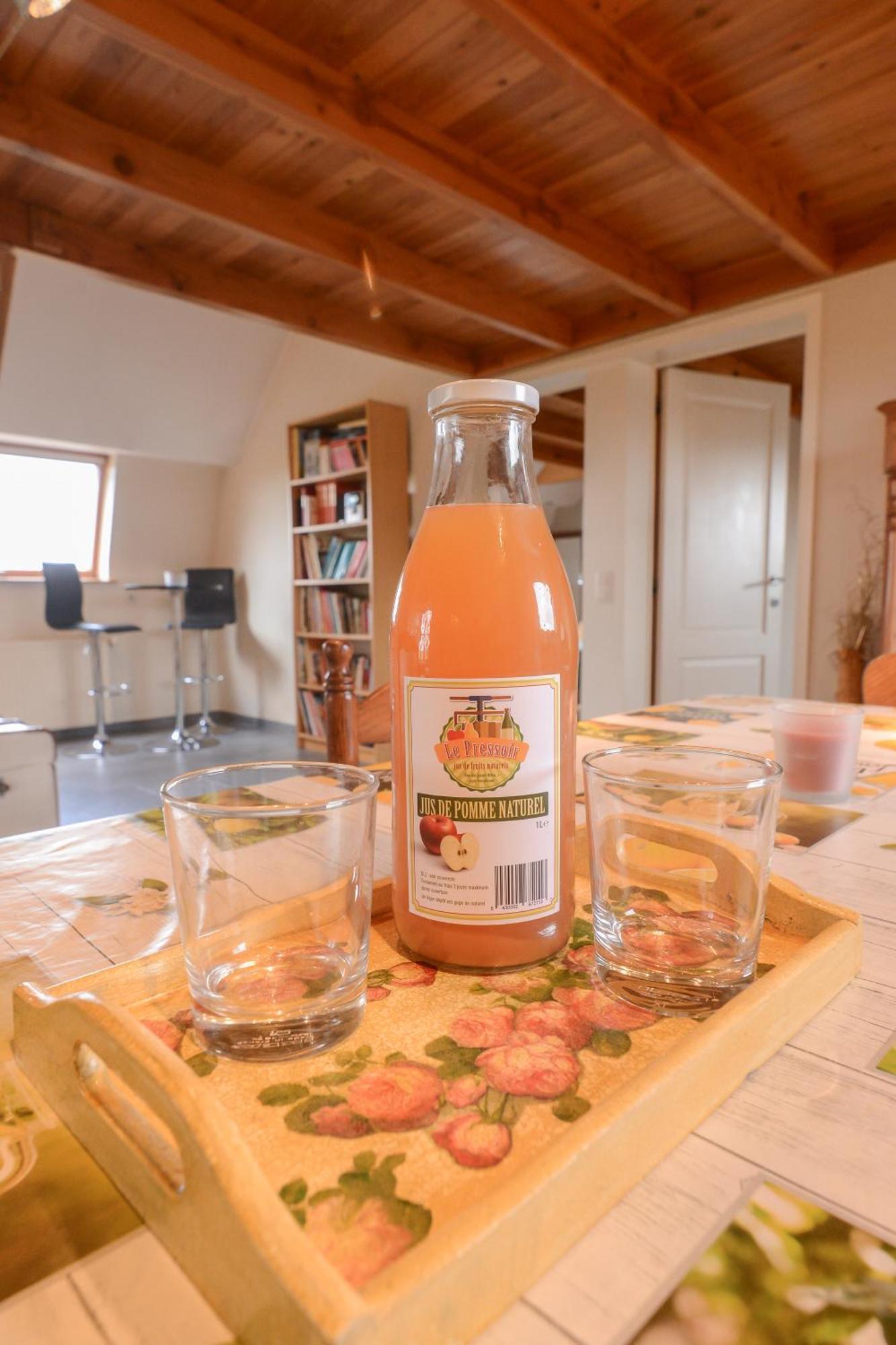Au Detour Du Trieu Villa Estaimbourg Екстериор снимка